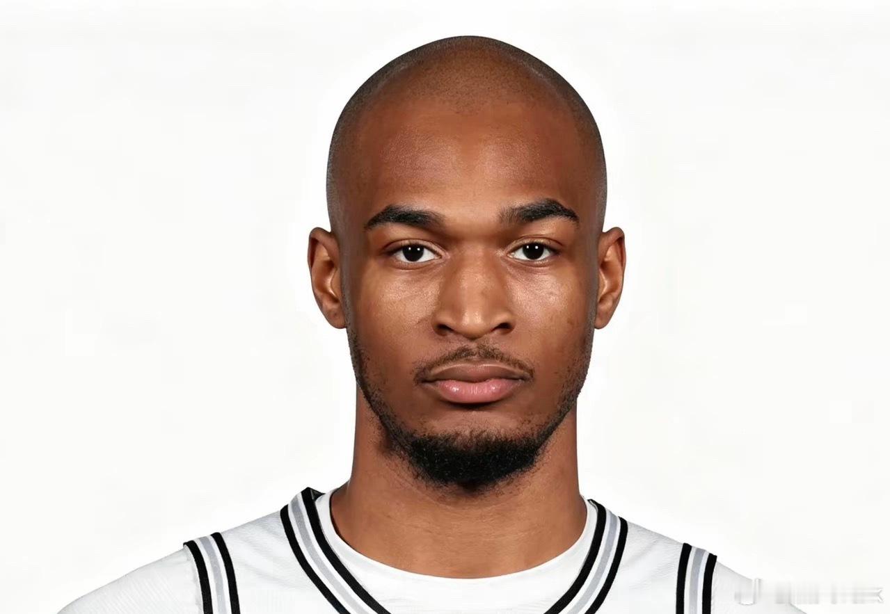 打不赢就扯头发？吓得卡斯尔连夜剪了头发哈滕拽卡斯尔头发nba季后赛
