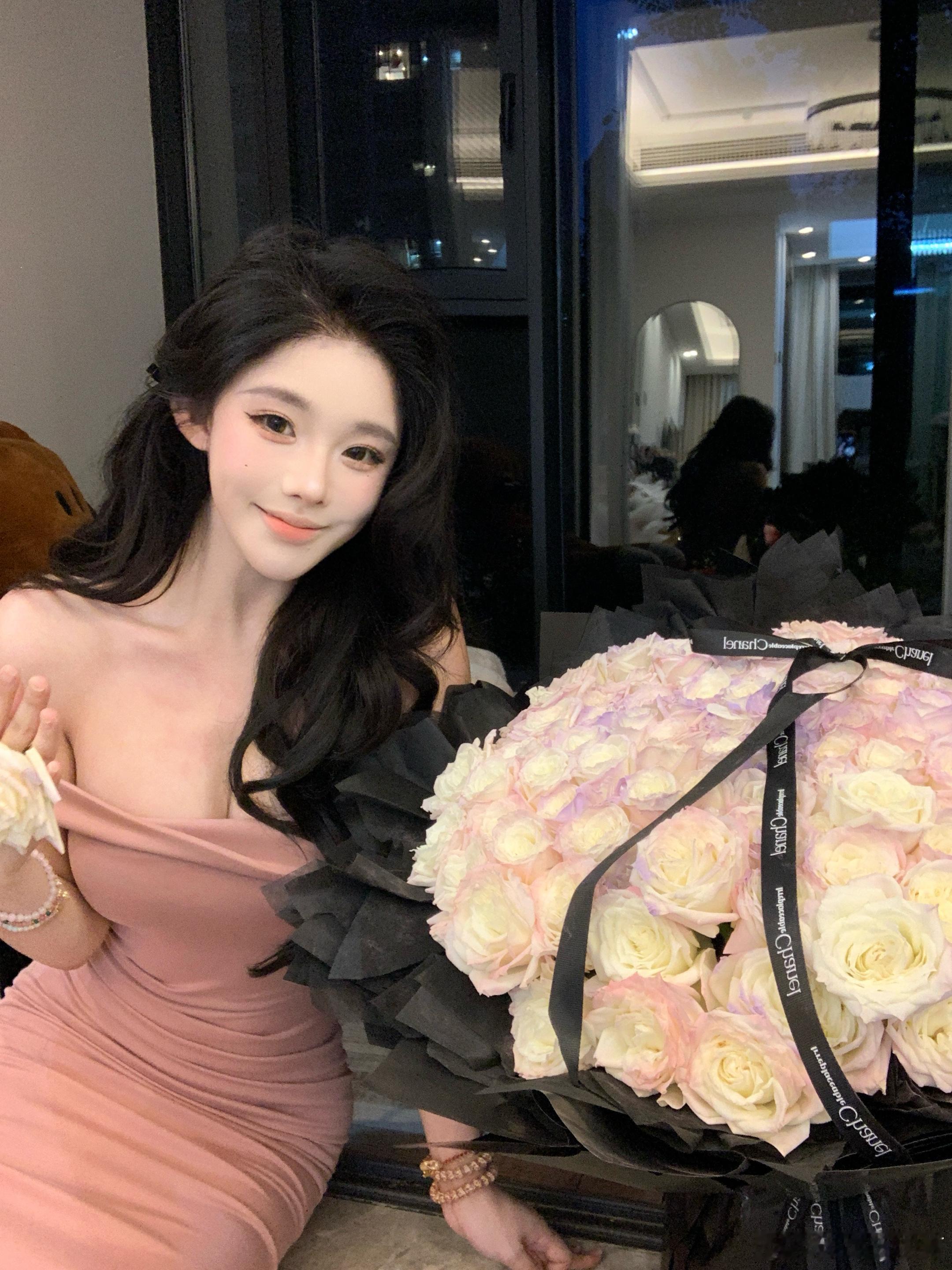 收花这么拍好浪漫💕