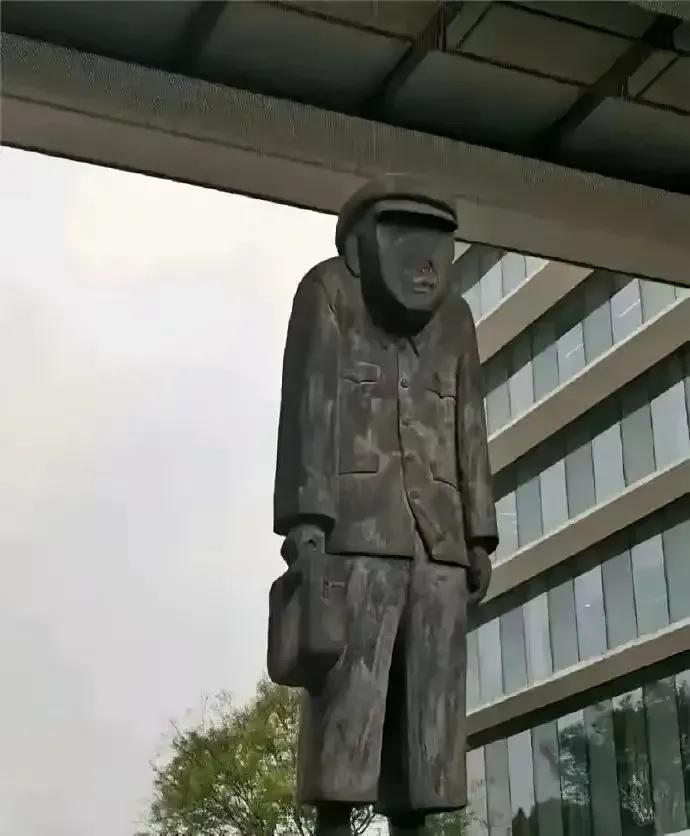 找到原因了吗？中国罚款最多的企业是阿里巴巴集团，累计罚款超过250亿元（部分数