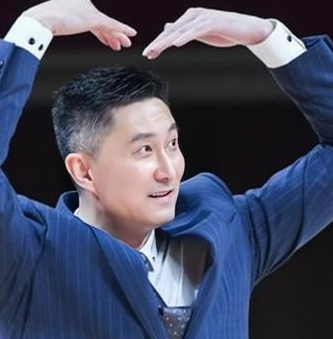 广东男篮主教练杜锋：我们下一个赛季要挑好外援，努力冲击总冠军，广东男篮主教练杜锋