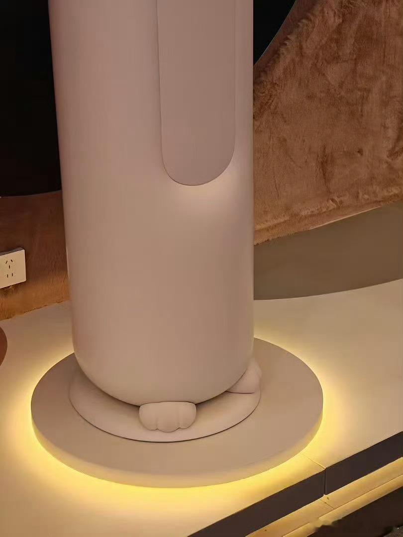 我承认之前对格力声音有点大了谁能想到老牌家电这么懂年轻人！这兔子耳朵+软乎乎小j