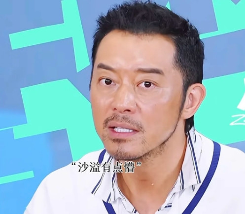 沙溢减肥成功了，但感觉魂没了。现在上综艺，经常两眼放空，双目无神。他自己都说断碳