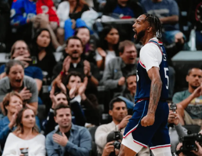 NBA常规赛，昨日在快船与热火的比赛中赛中，快船记者更新动态，发文谈到了场上情