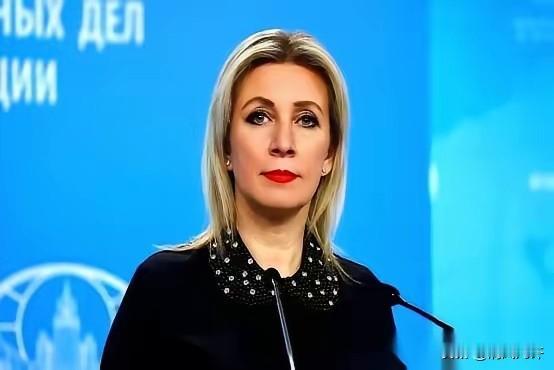 讲真，俄罗斯媒体那几句话，听着刺耳，但就像一巴掌，是想把你抽醒。你以为你在下大