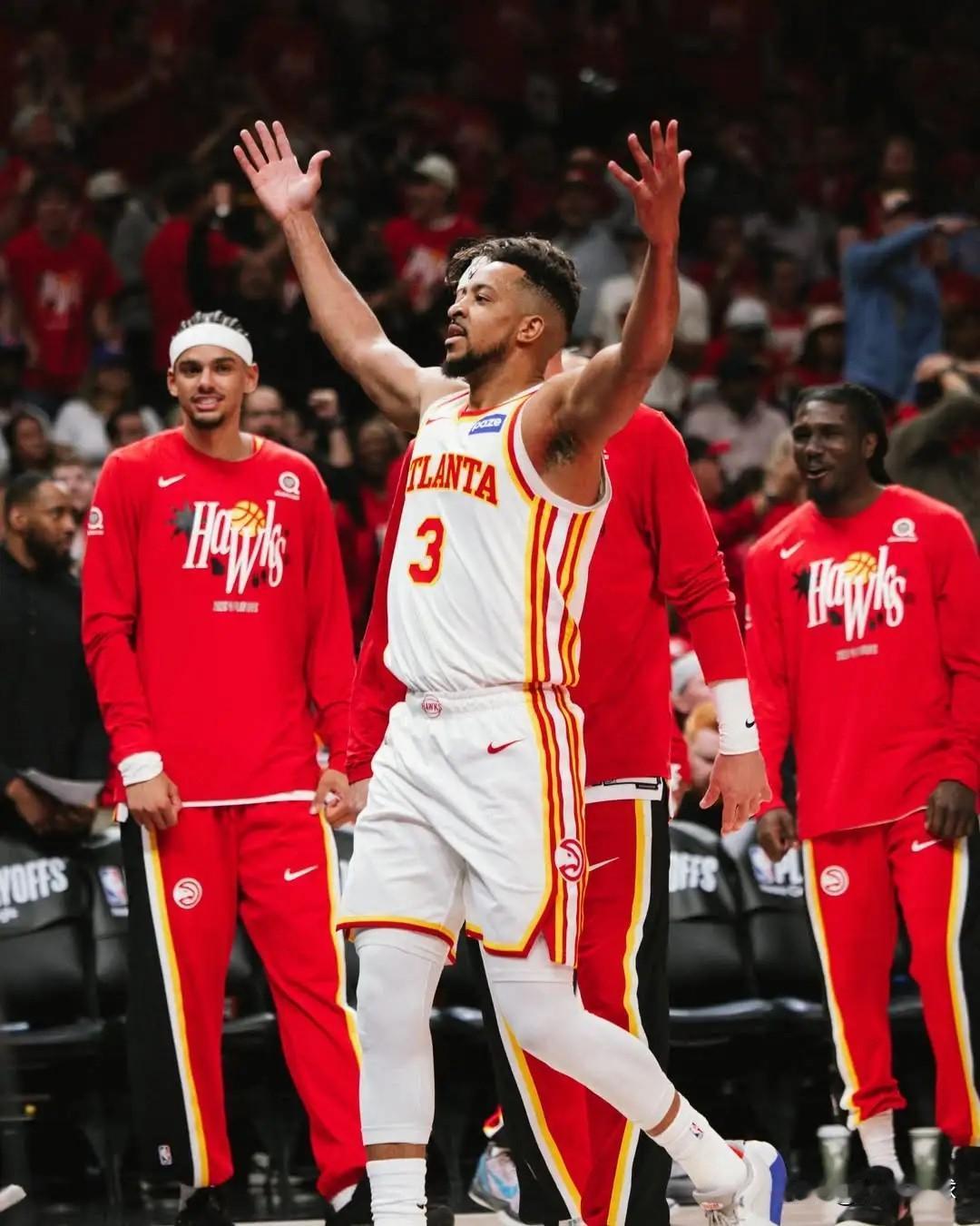 CJ-麦科勒姆生涯合同一览：1.新秀合同：13-16年，3年1047万美元