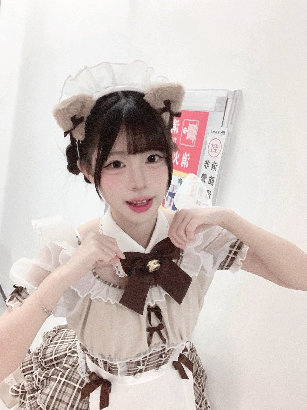 喜欢看我发微博吗？恩？说话！害羞到不好意思评论我？