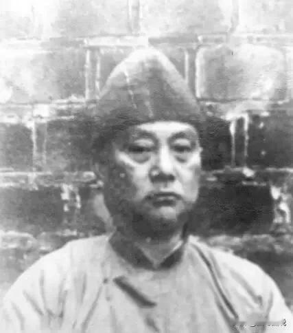 要说彭老总德怀当兵以后的伯乐绝对可以说是周磐。1921年，彭德怀任湖南陆军第二