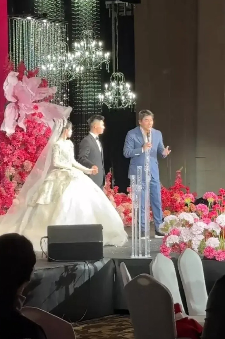 北京国安管理层相比于山东泰山+成都蓉城，在人情世故方面还是比较到位的哈。这个冬