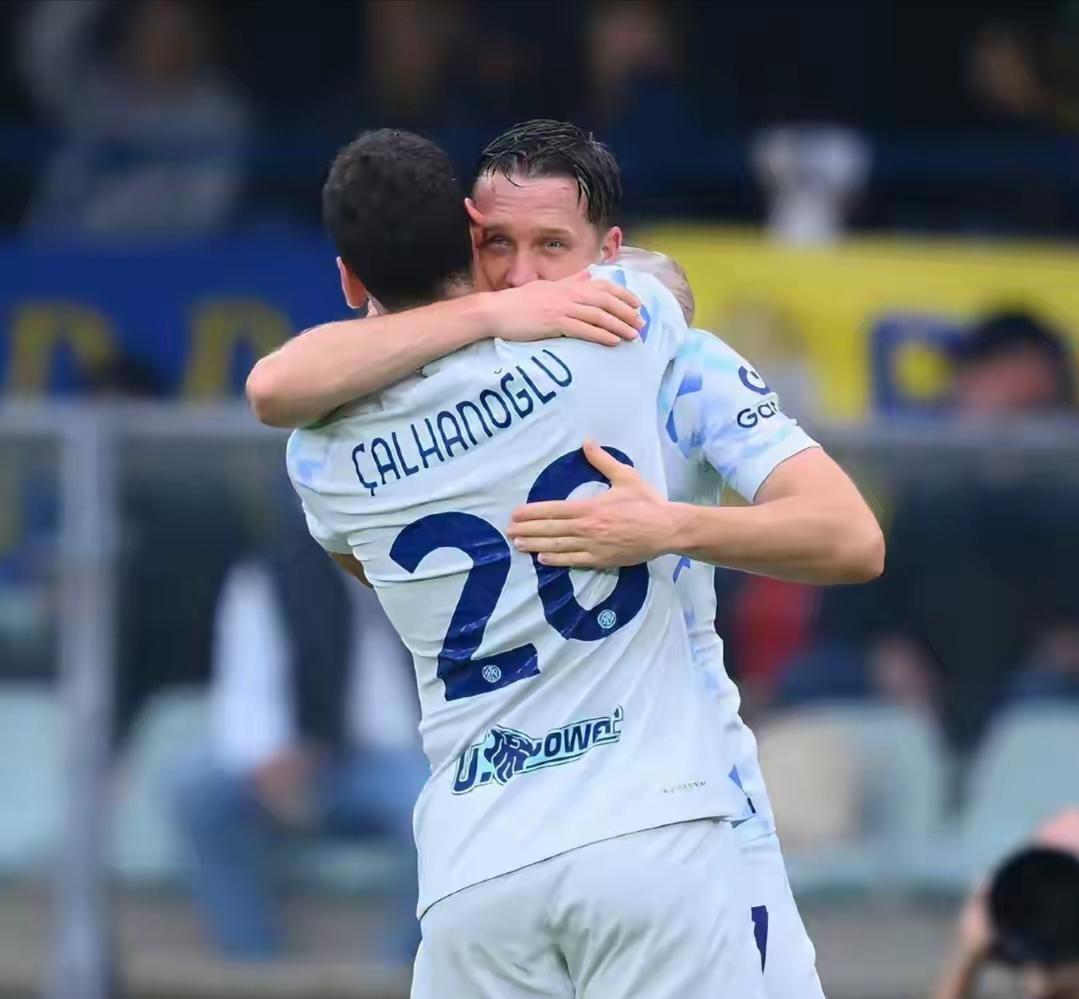 如果说“这批队员对意甲已经没有追求了”，这句话属实离谱。即便欧冠踢成那样，职业球