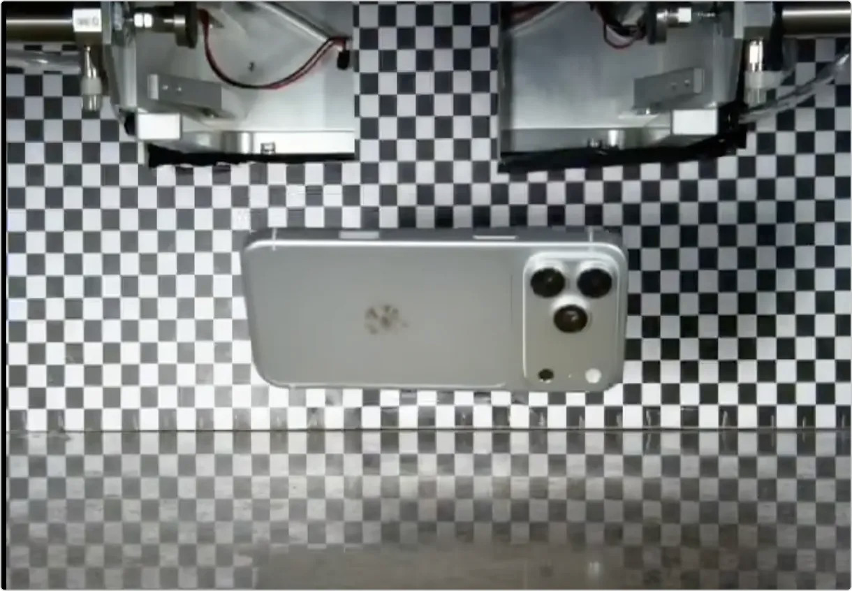 iPhone18ProMax银灰色银灰色和白色太接近了，感觉不会有纯白色了