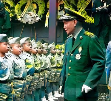 这是国军中唯一的陆军特级上将与童子军们。在国军中只有一人可以称为陆军特级上将。此