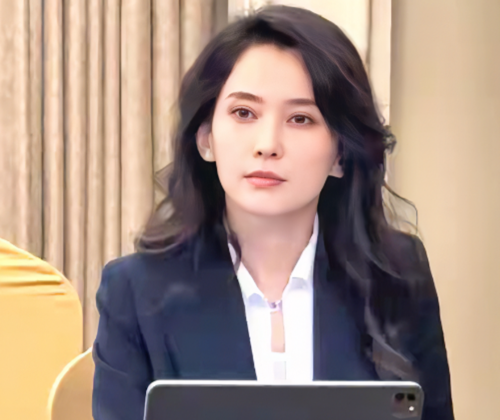 森林北结过两次婚。第一任丈夫是新疆旅游协会民宿会长庄小华，两人在2022年离婚