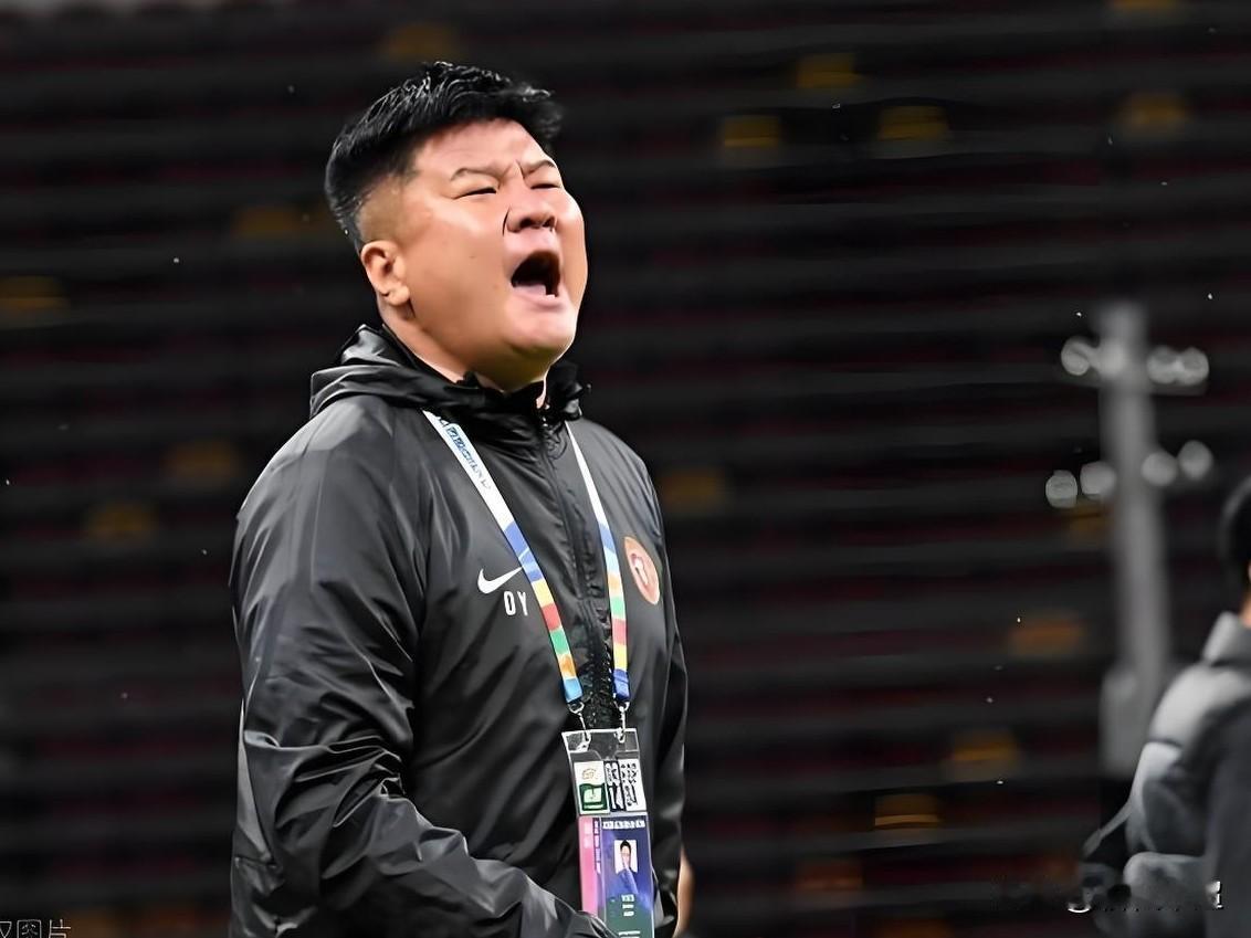 恕我直言不讳！一直都不怎么看好李金羽的执教能力，理由很简单。一：以往李金羽执教