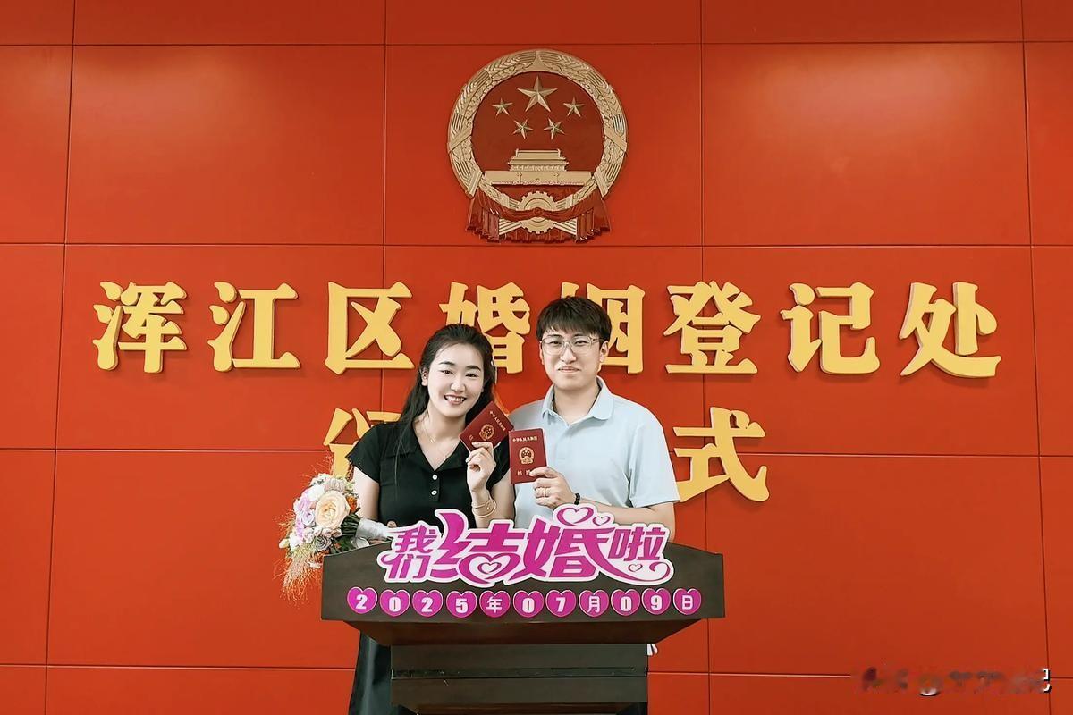 说实话，现在离婚率这么高，真不全是因为穷。最近听到一个说法特别扎心：现在的婚