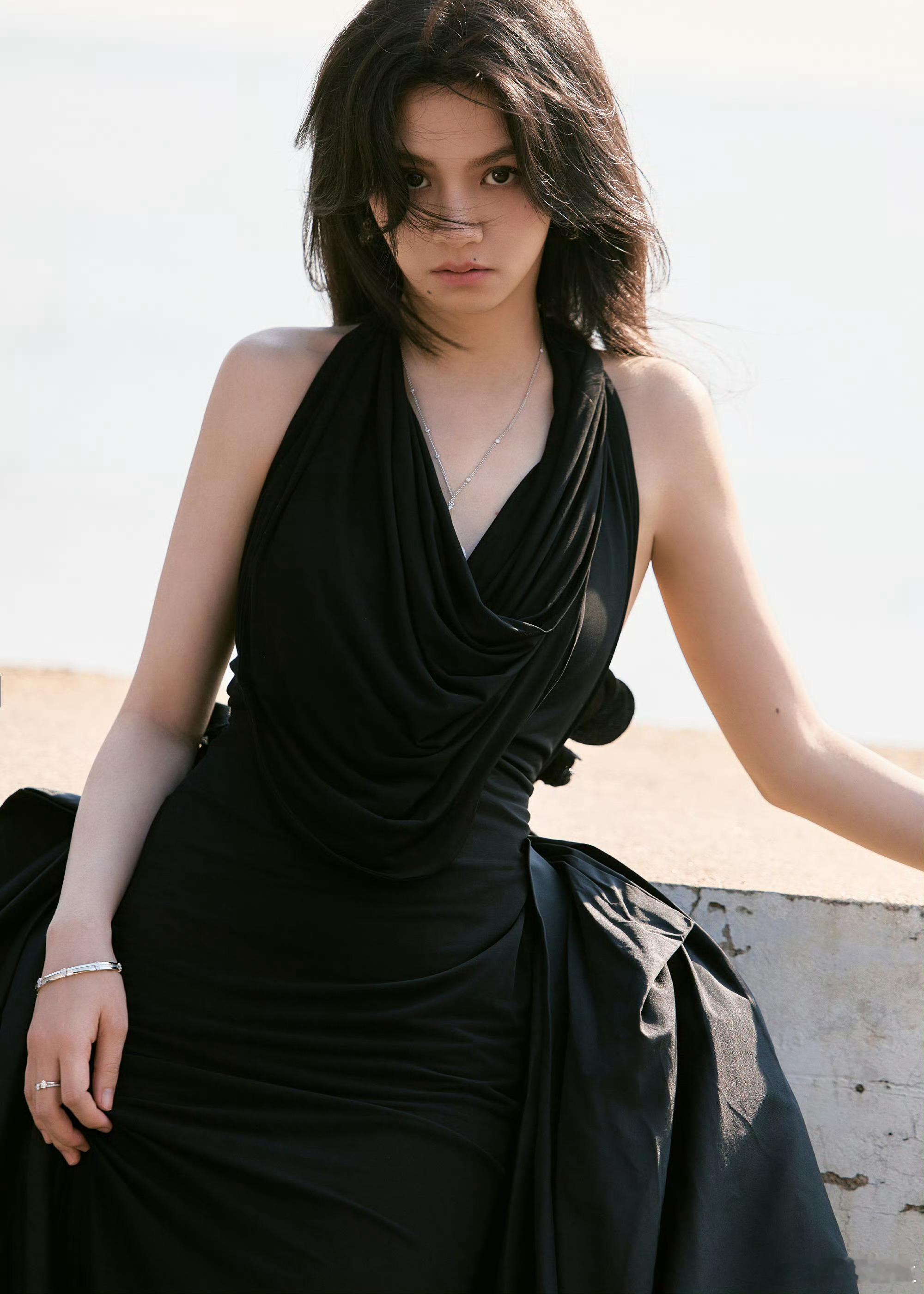 她的痣好有辨识度