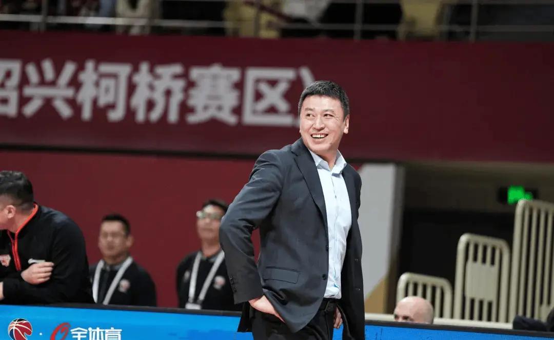 南京不敌广东，赛后主教练王世龙发言引得无数球迷好评，直言虽败犹荣，输球并不可怕，