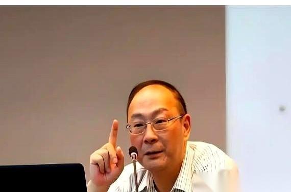 人大金灿荣教授一句话，把窗户纸捅破了：中国的周边，是全世界最恶劣的环境之一。二