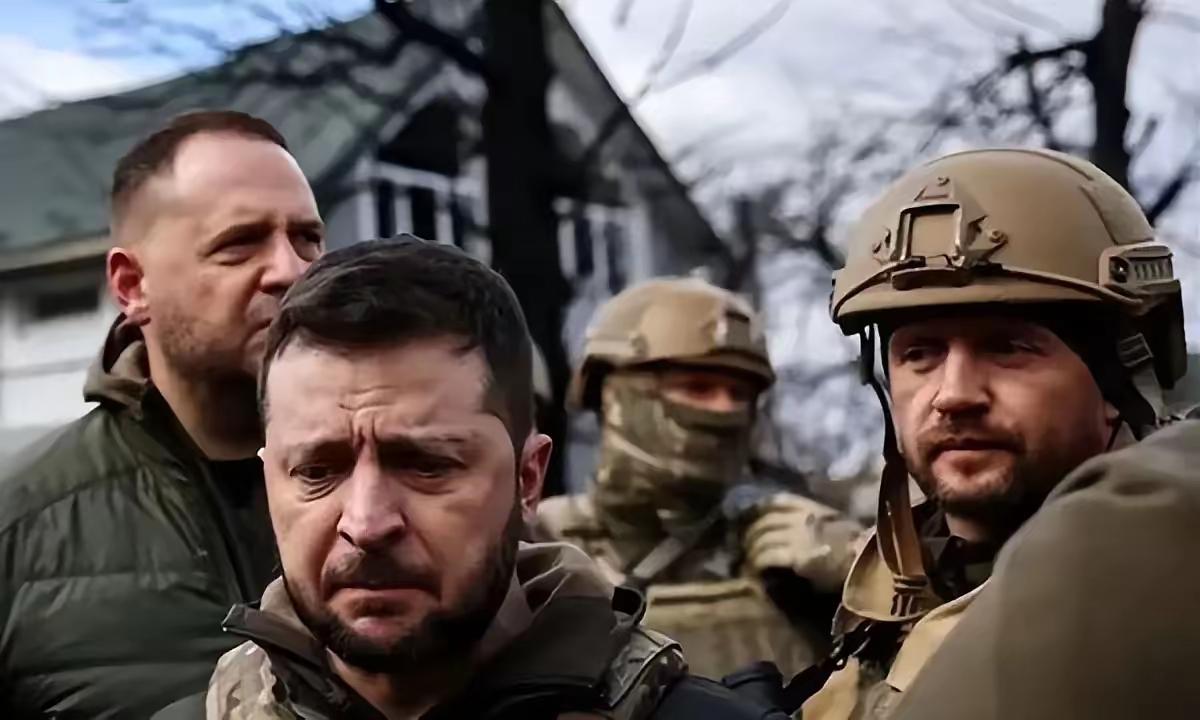 红军城只剩最后挣扎，库皮扬斯克也要丢，两座堡垒城市全要玩完！11月8日，俄罗