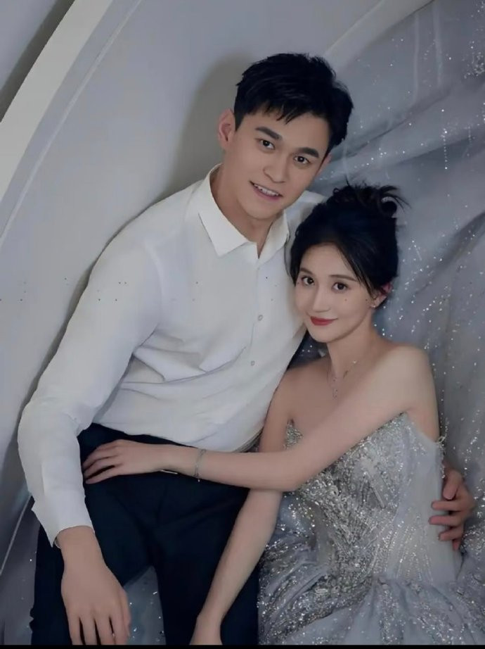 孙杨哄老婆没有技巧全是感情孙杨和张豆豆一直都在磨合，这是很好的事情啊，不可能永远