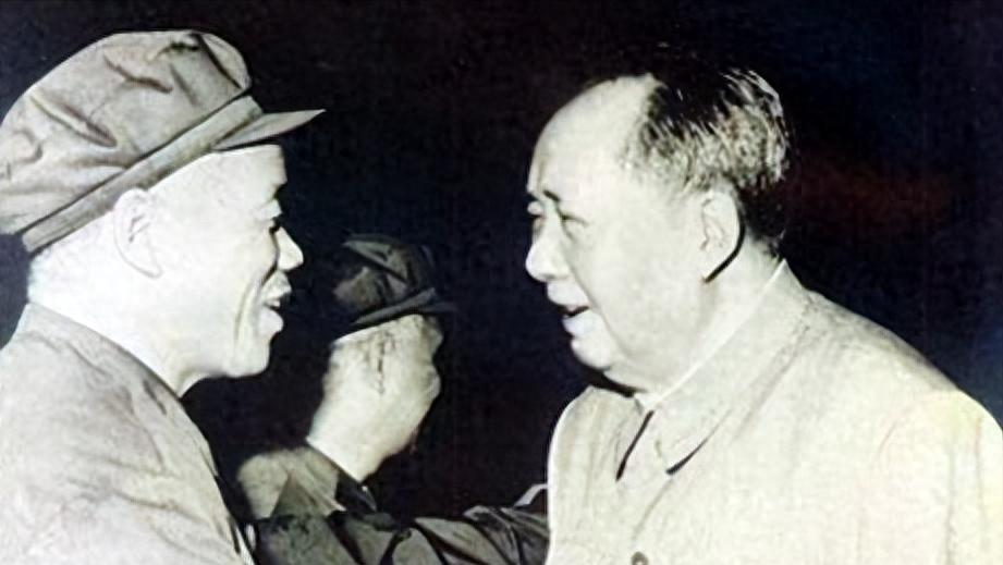 韩先楚调任兰州时毛主席叮嘱他：你的政委很老实，可一定不要欺负这个老实人！197