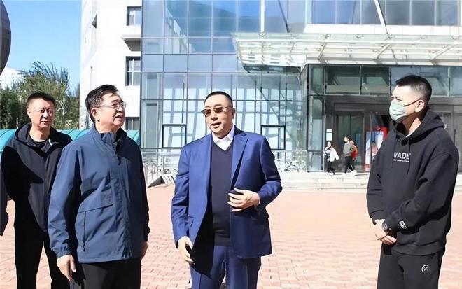 如果老刘家准备转让辽宁男篮，那么在辽宁省内有哪些企业有接手的可能呢？辽宁男篮近