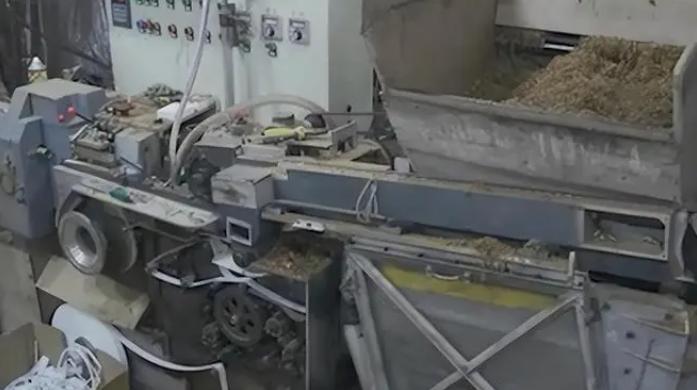 国内烟草黑市爆出惊人大案，河南一小伙投资200万自己生产香烟，七天回本，短短五十