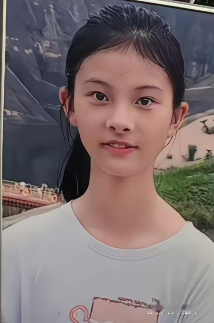 “别杀我！救命！”谁能想到，这绝望的呼救，竟来自于一个三年来免费接送凶手上下学