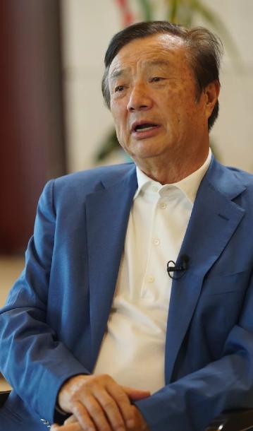 任正非又说了句让很多人坐不住的话。 他说：“现在有人说，不要学英文。不学英文