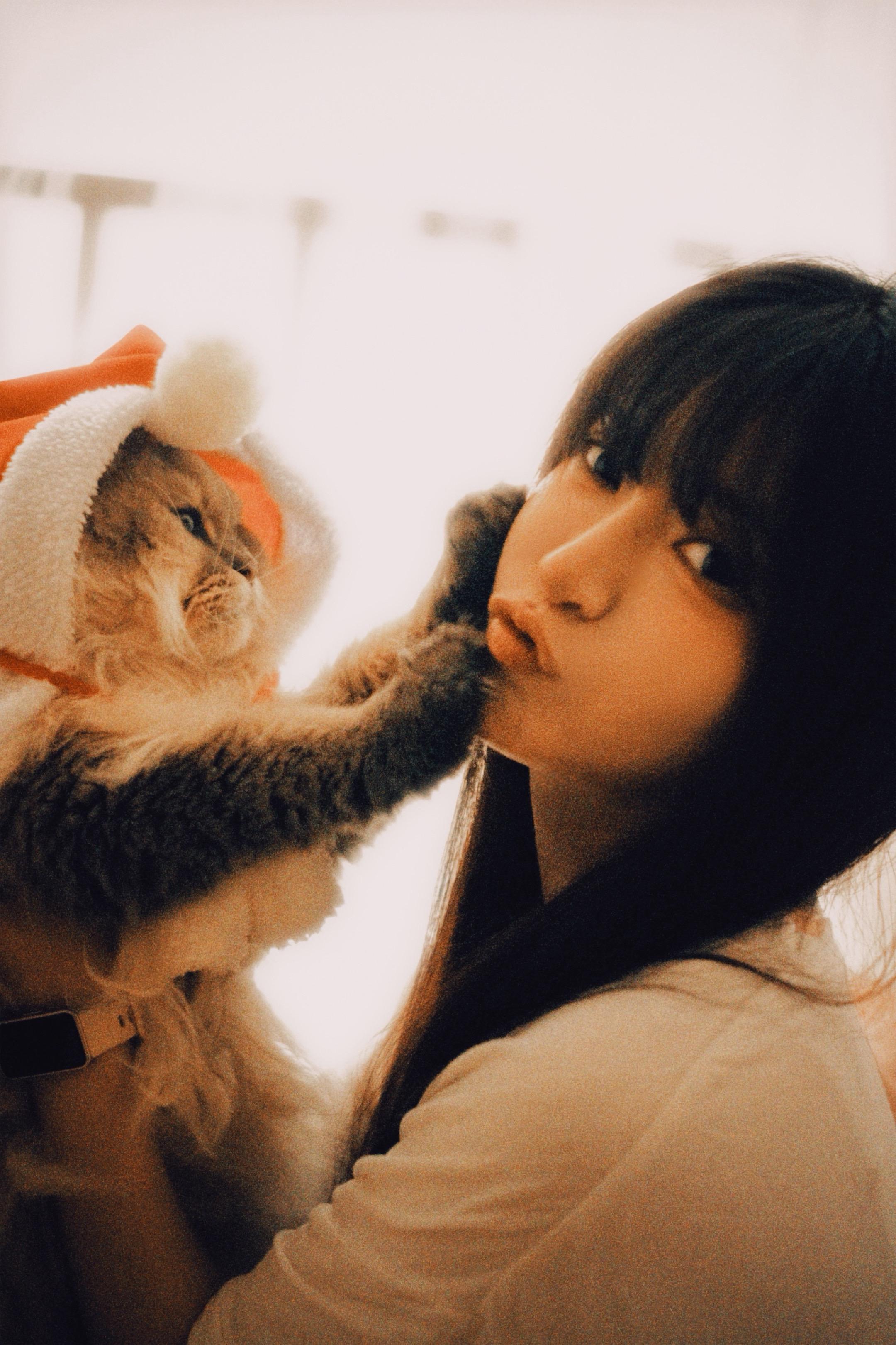 我们是天下第一好！      今天是我的小猫33的3岁生日！想要一个全...