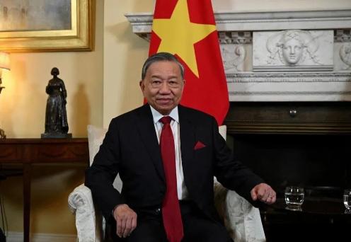 越南这次是真的豁出去了！就在河内的大会上，苏林总书记拍了桌子，定下了一个让全世界