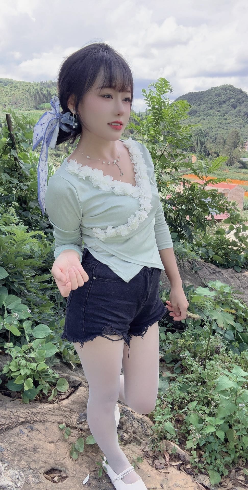 花枝招展的小媳妇时尚穿搭​​​