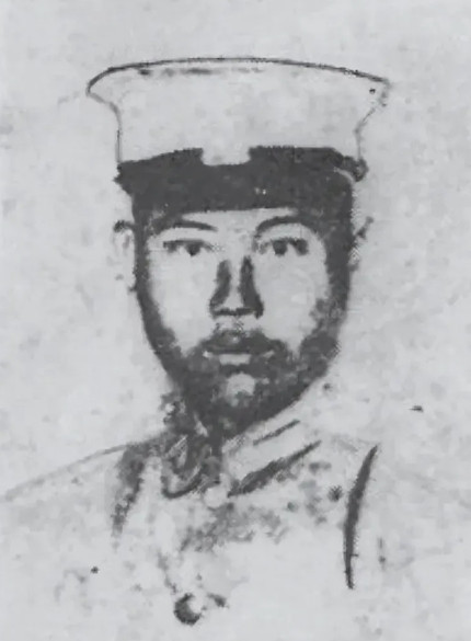 1935年，张学良听说王家烈没有坐过飞机，就邀请他在天上飞一圈，谁知王家烈一上飞