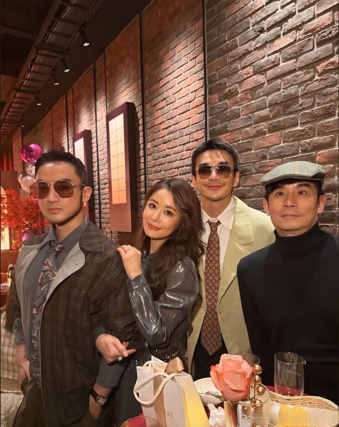 林心如华灯初上主题生日会林心如50岁了林心如华灯初上主题生日会，好美啊