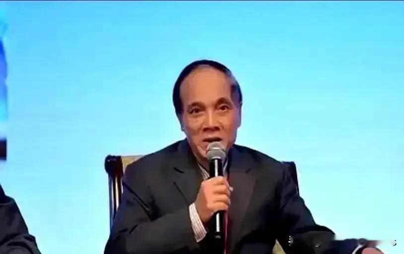 越南阮文泰教授发文称：虽然说我个人是对中国🈶意见的，但是又不得不承认，在黄种人