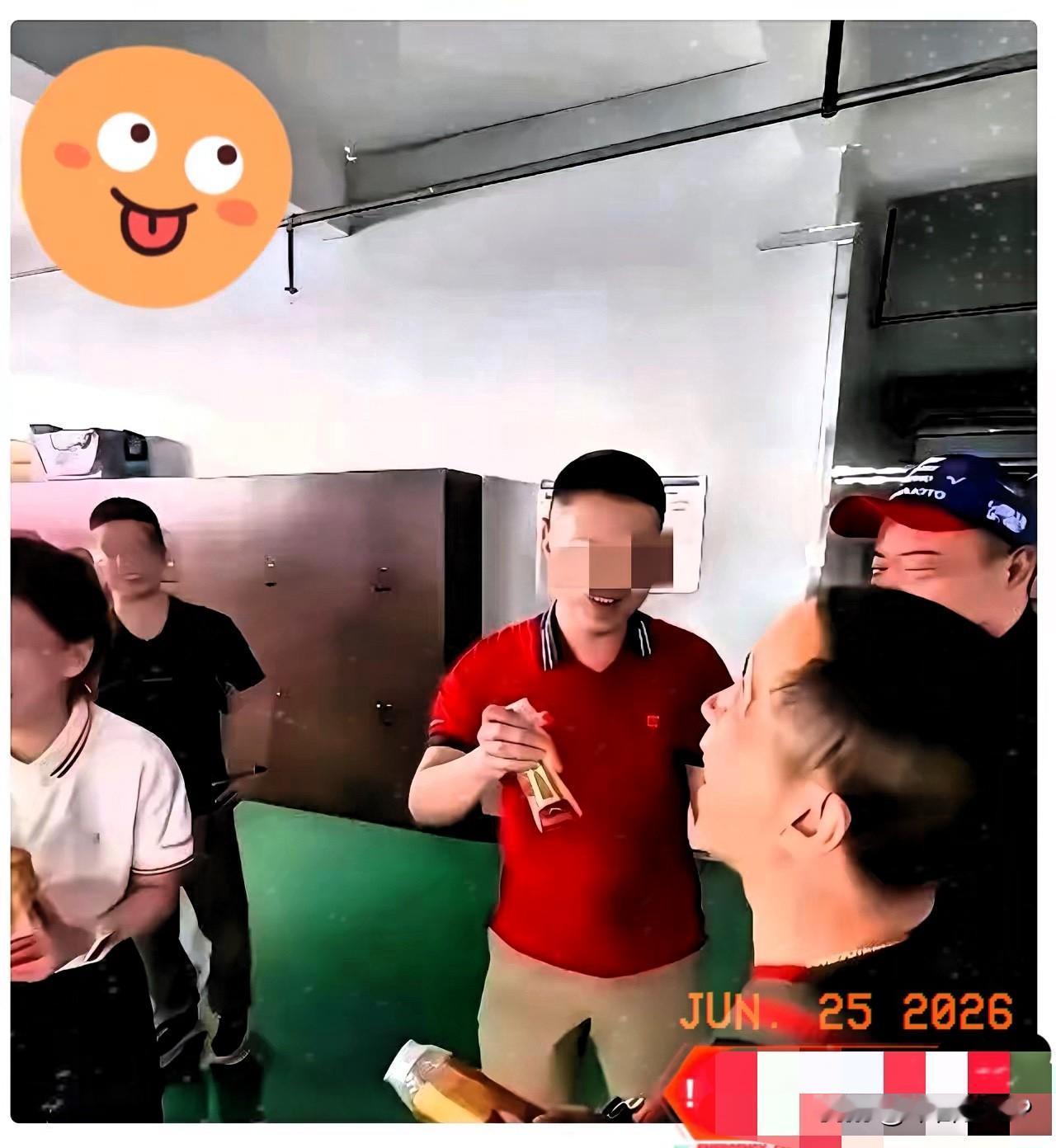 东鹏这次市值缩水二十亿，有人说是咎由自取。饭局上那句“我不喝自家饮料”，随口