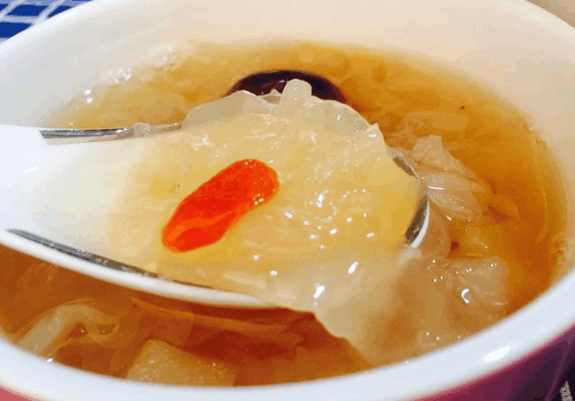 苹果别生吃了, 炖着吃不仅“美容”还“瘦身”