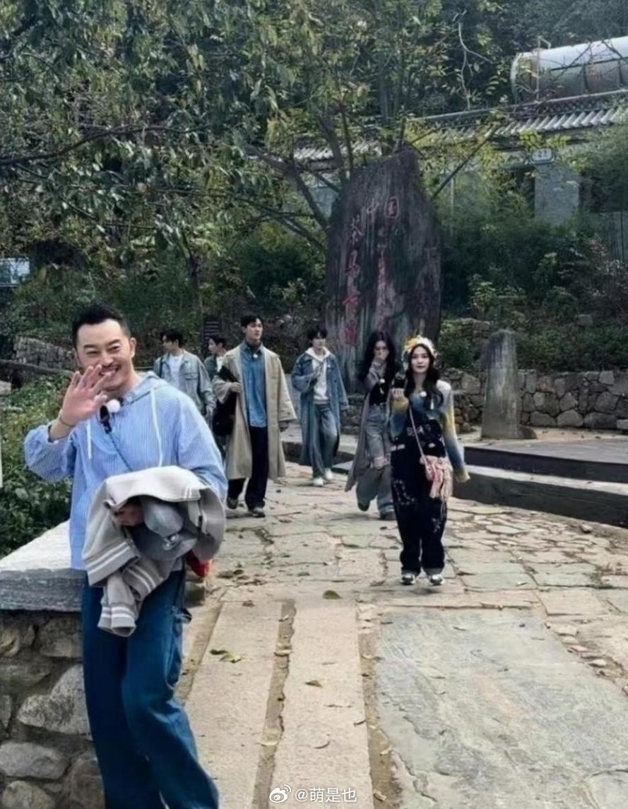 孟子义多高啊？这身材，路拍都这么顶……
