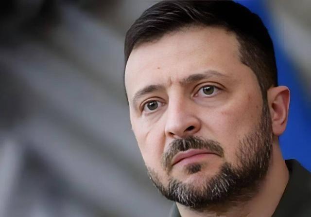 泽连斯基其实一直希望北约军队能进入乌克兰跟俄军作战，在他看来，只要北约直接介入，