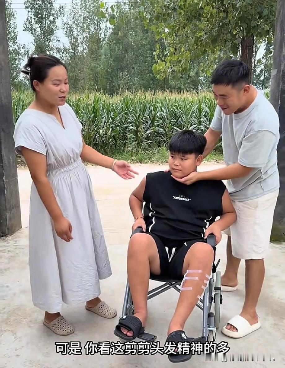 小故事！看看现在的李家，把半熟夸成什么了？这个视频发过一次又一次，就