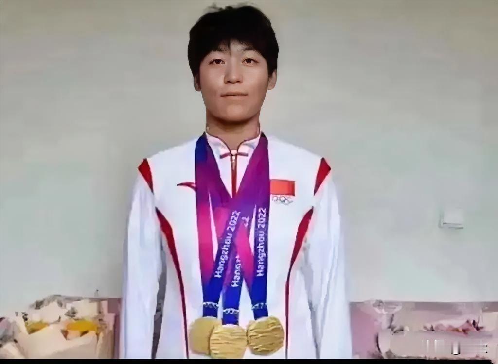 拿了三块亚运金牌，转头就被索要15万“孝敬费”。这吃相，真让人大开眼界。