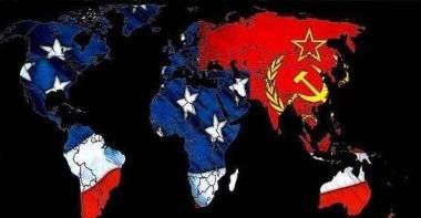 美国最后会是苏联的下场吗？不会。苏联解体至少还能捏出个俄罗斯联邦，美国要是崩了