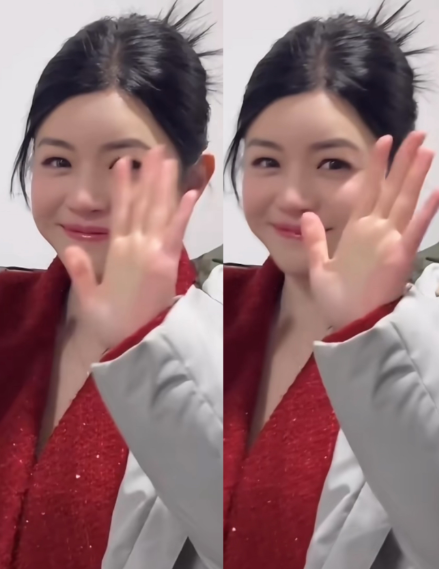 陈妍希央视跨年晚会彩排，松弛好看陈妍希穿红色好明艳，央视跨年晚会彩排，陈妍希气