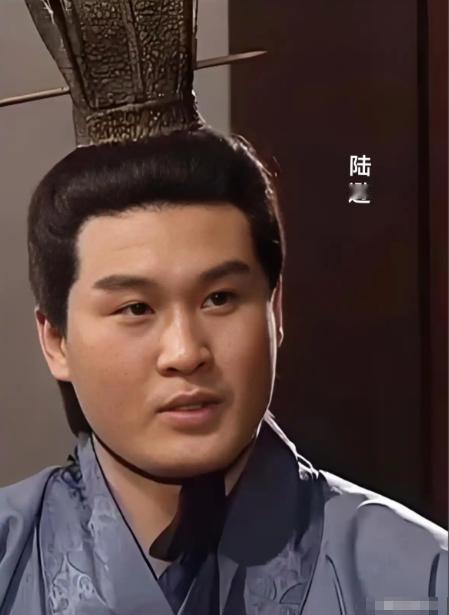 吴国比蜀国更强大，为何陆逊没有北伐？四个原因 夷陵之战后，吴国手握江东六郡加