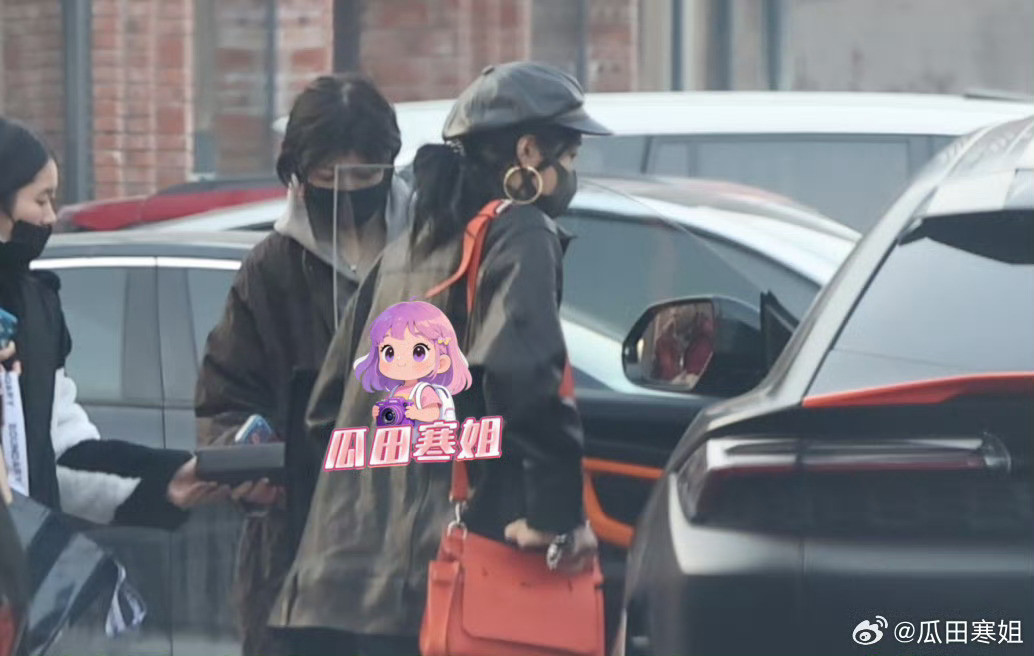 曝关晓彤喜提新车UrusSE