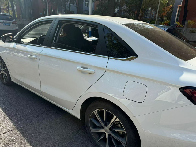 帝豪怎么开省油在市区开接送孩子堵车，油耗8.3除了开高速怎样能降低？我感觉