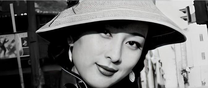 1933年11月的一天，李士群的妻子叶吉卿独自一人去见了大特务徐恩曾，她身穿旗袍