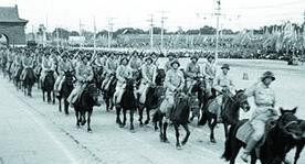 毛主席的霸气果然名不虚传，1949年，开国大典前夕，周总理问毛主席：“礼炮应当鸣