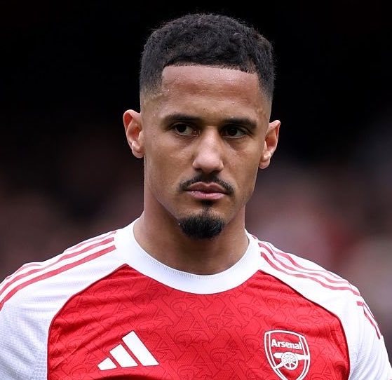 萨利巴：“我们自2004年以来就没赢过英超冠军。已经很久了。这对我们、对我个人来