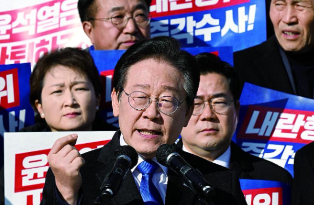 这次李在明下死手了，尹锡悦或过早病死狱中！尹锡悦再次缺席庭审，原因竟是被捕后的健