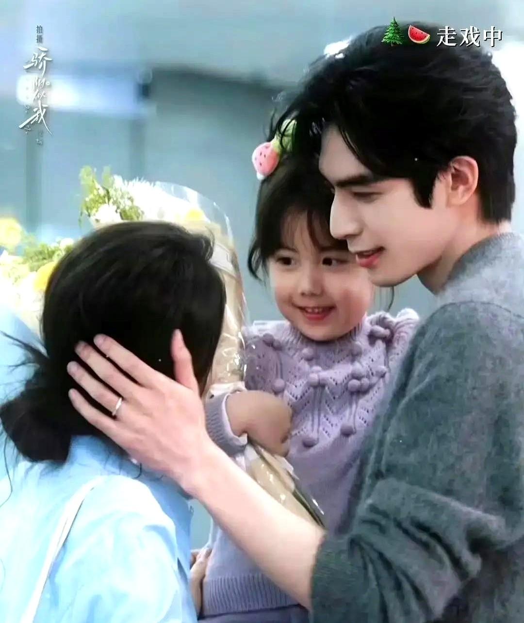 《骄阳似我》男二直接上位，原来是读者用脚投出来的！顾漫这书从2013年上册到